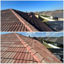 Roof-Cleaning-in-Villa-Sol-Neighborhood-in-Kissimmee-FL 5